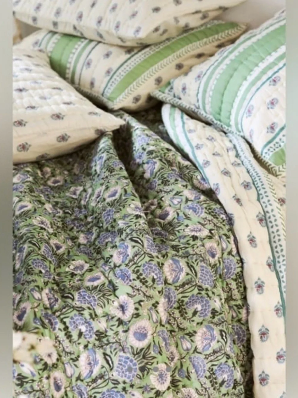 Anthropologie Cotton Voile Printed Quilt Size Queen NWT